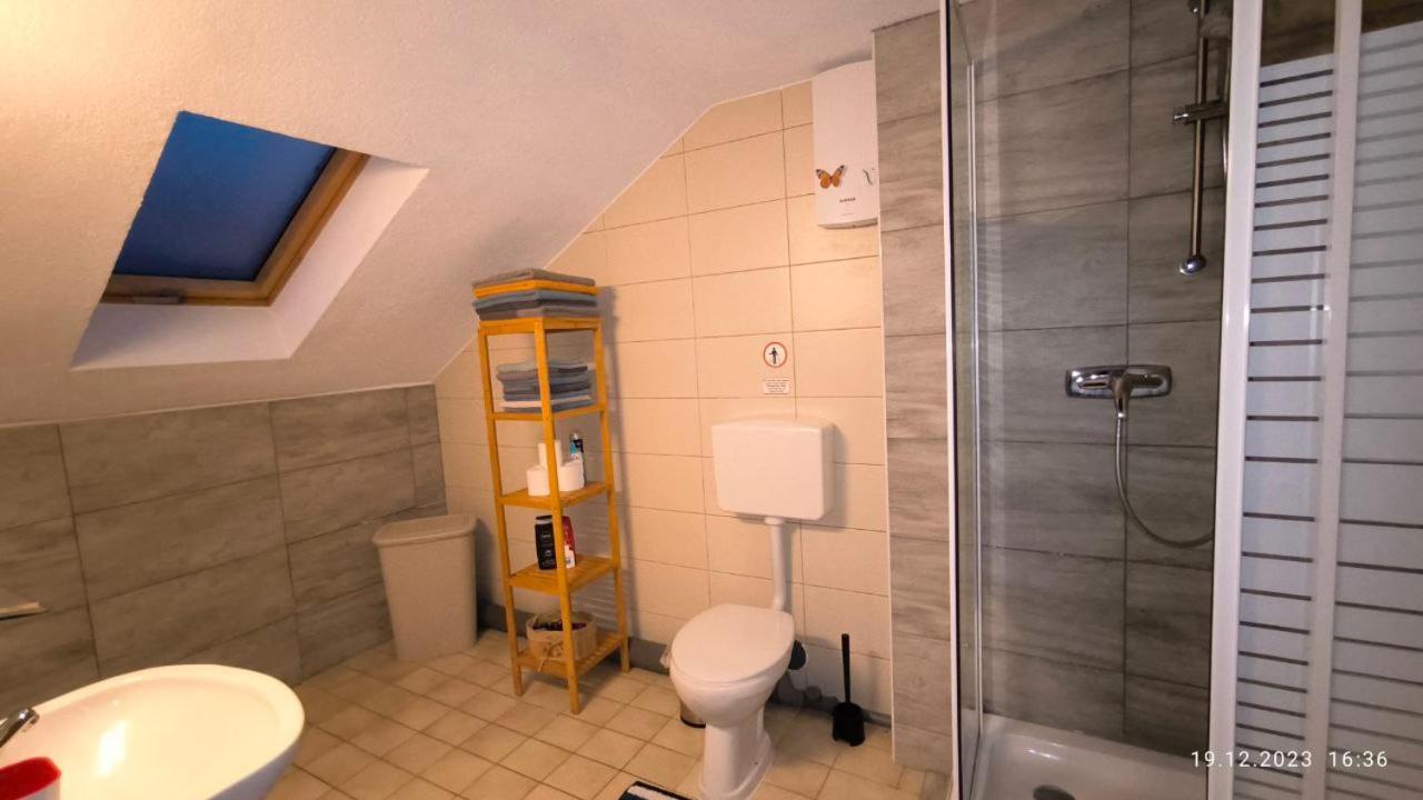 Holiday Apartment Oberveischede Exterior photo